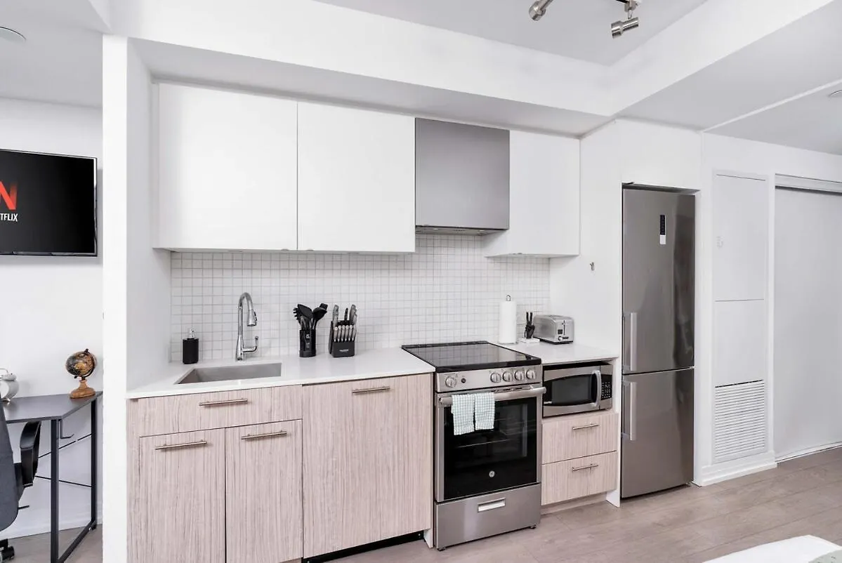 Chic Studio By Eaton Centre Toronto