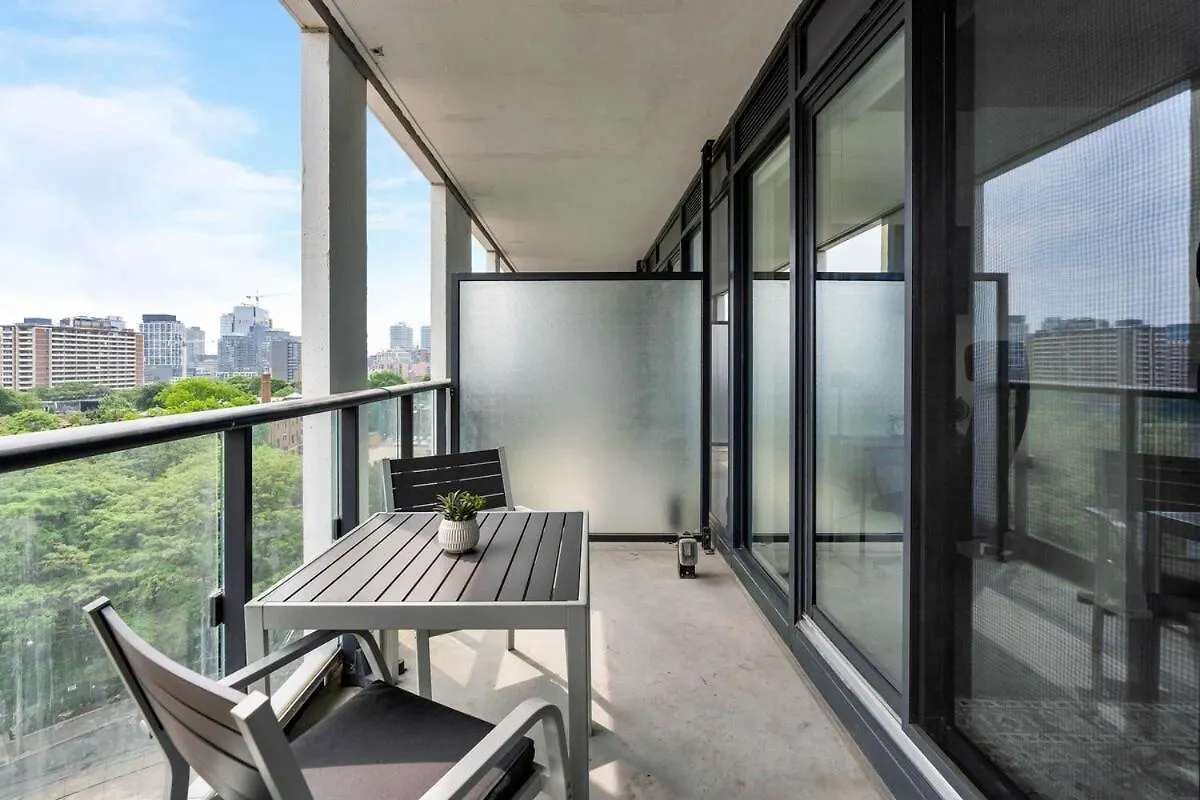 Chic Studio By Eaton Centre Toronto Canada