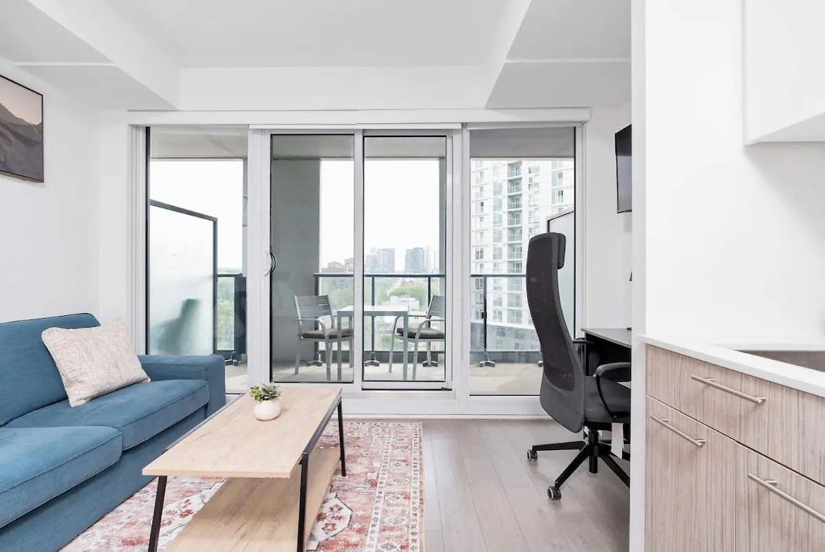 Apartment Chic Studio By Eaton Centre Toronto